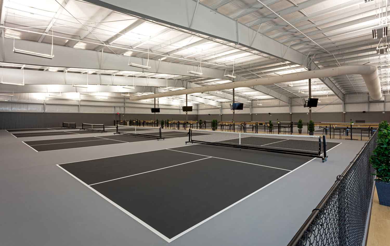 Xây sân pickleball CLB TOP 570B